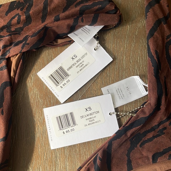 NWT WeWoreWhat Tiger asymmetrical swimsuit top - Picture 3 of 3
